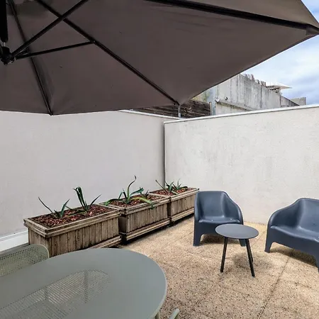T2 With Terrace Near Les Minimes La Rochelle (Charente-Maritime)